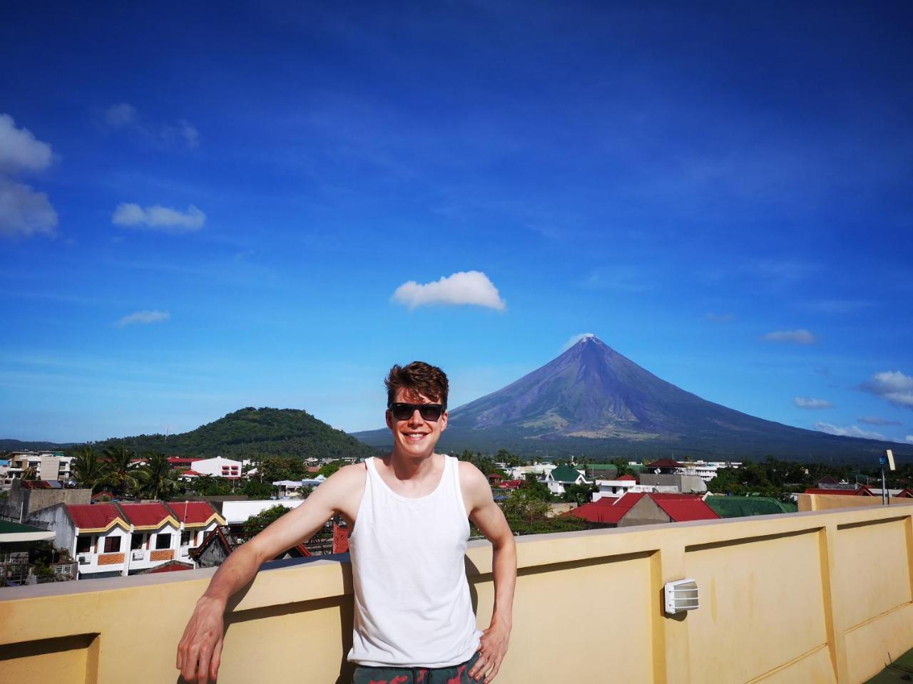 Jdl Residences Hostel Legazpi Buitenkant foto
