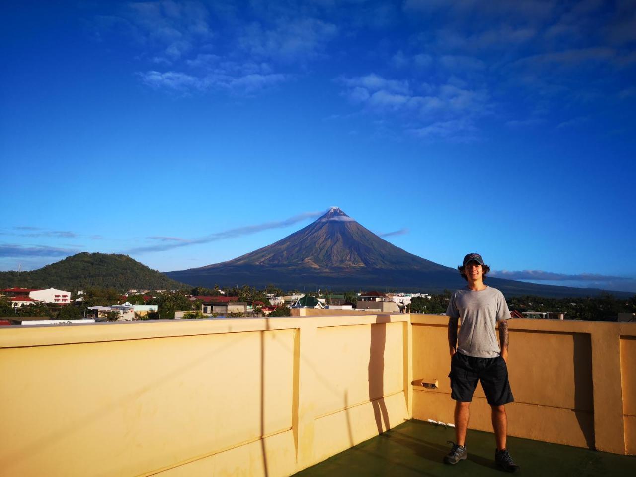 Jdl Residences Hostel Legazpi Buitenkant foto