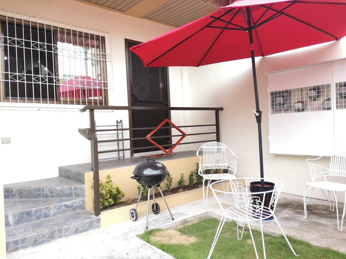 Jdl Residences Hostel Legazpi Buitenkant foto