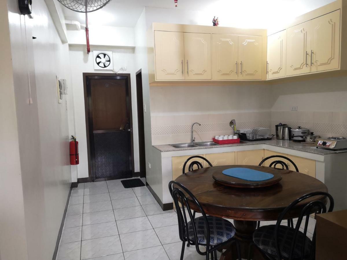 Jdl Residences Hostel Legazpi Buitenkant foto